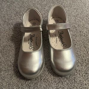Silver Mary Jane Footmates